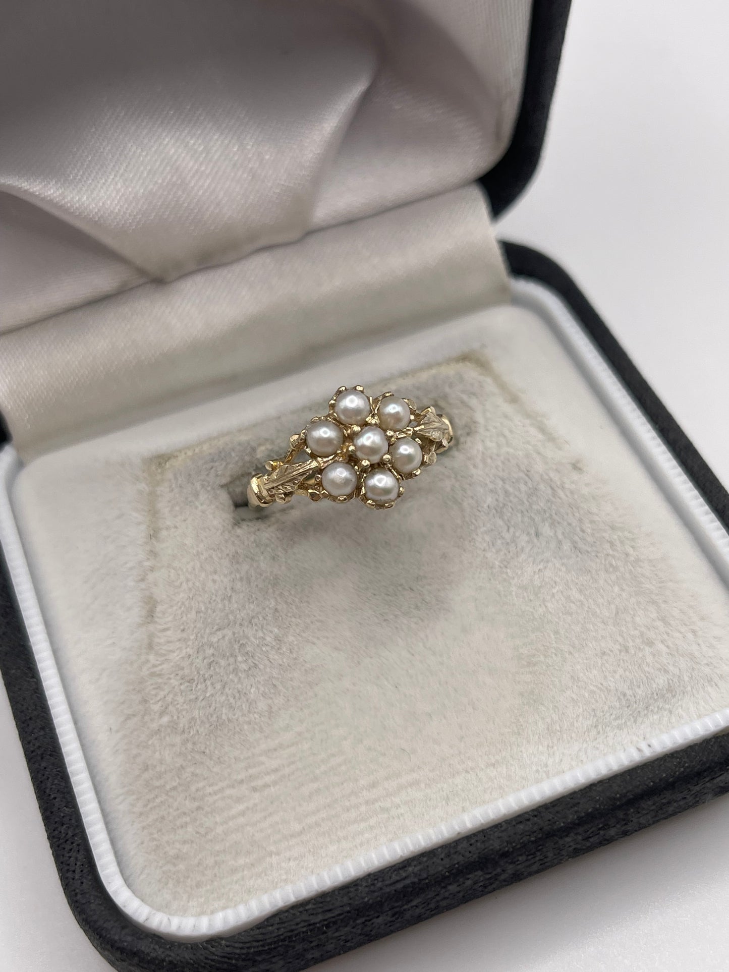9ct gold pearl cluster ring