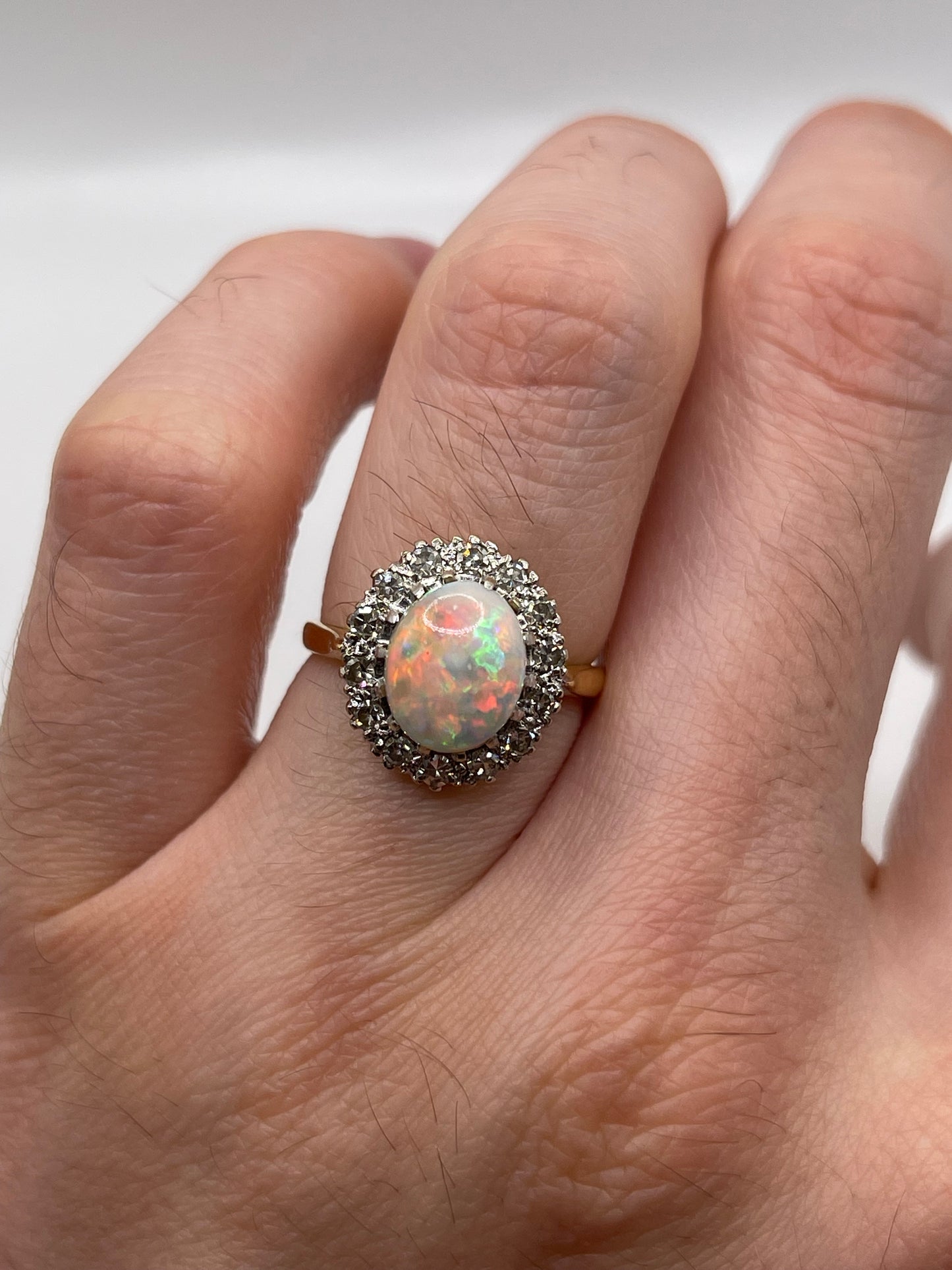18ct gold opal and diamond ring