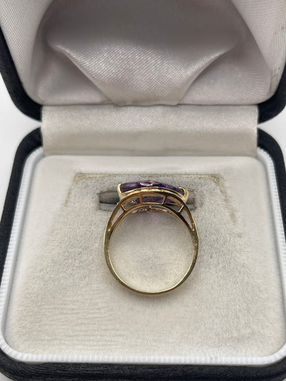 9ct gold amethyst and diamond ring