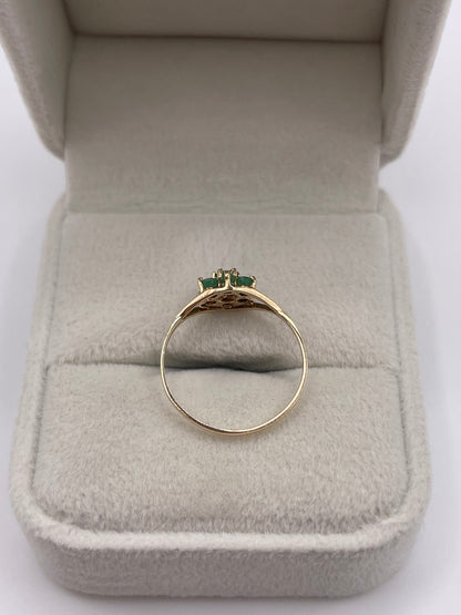 9ct gold emerald cluster ring