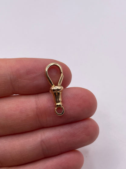 9ct gold dog clip F