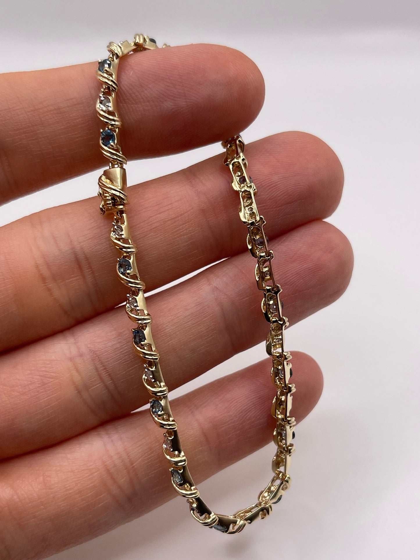 9ct gold topaz and diamond bracelet