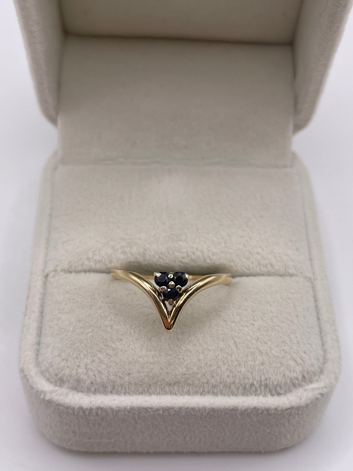 9ct gokd sapphire wishbone ring