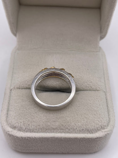 18ct two tone gold diamond ring