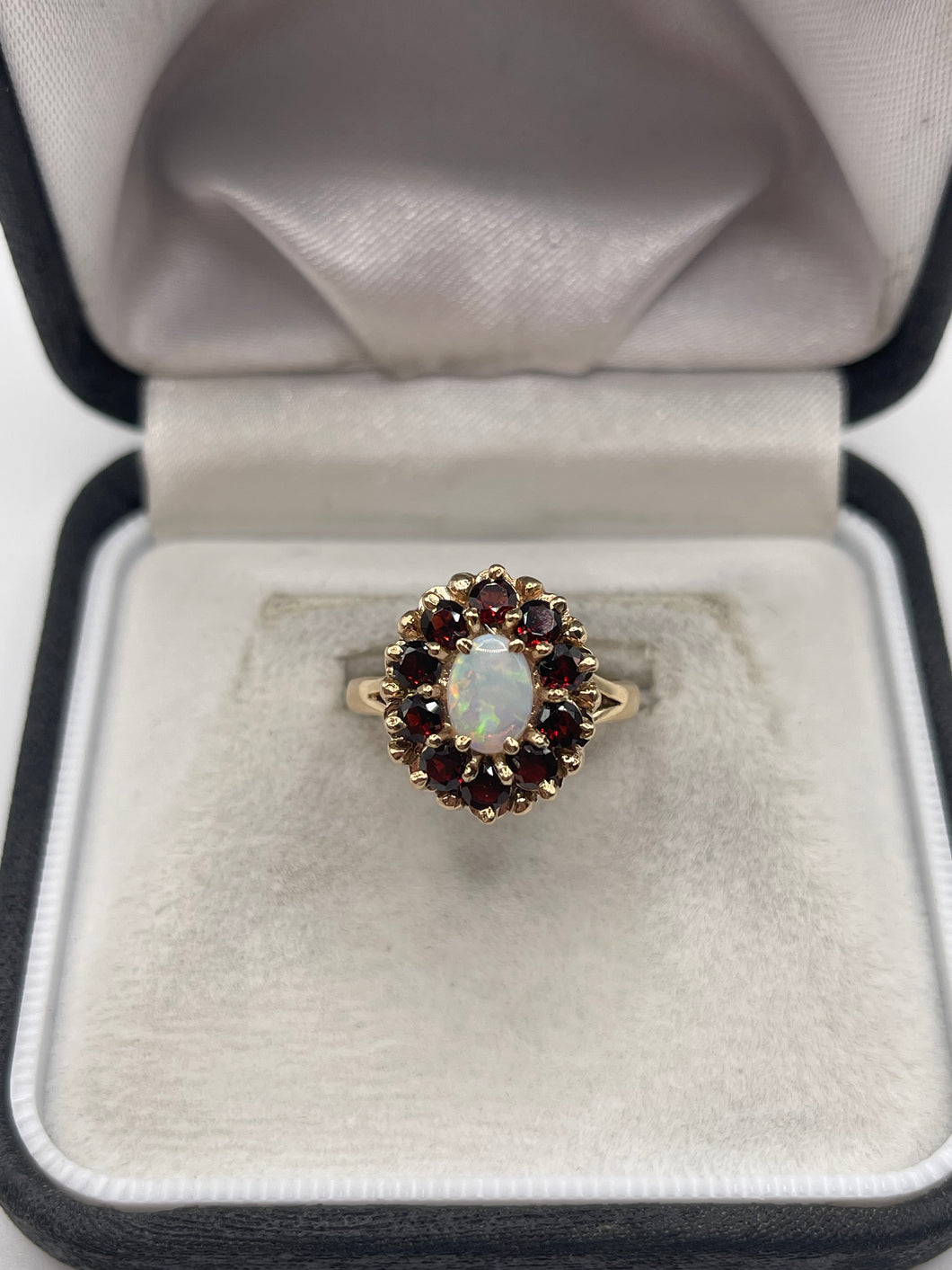 9ct gold opal and garnet ring