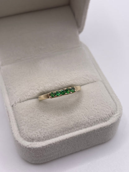 9ct gold tsavorite garnet ring