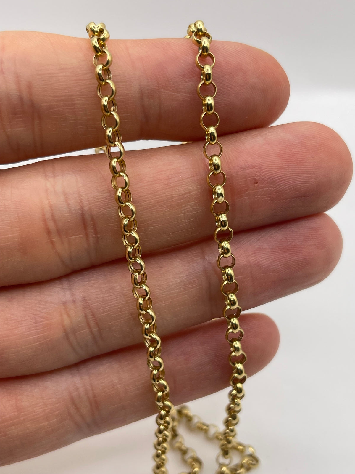 9ct gold chain 542