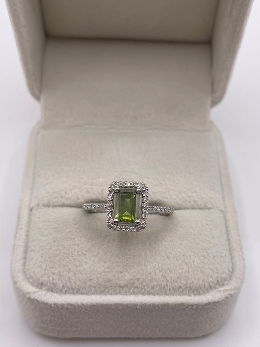 9ct white gold quartz and diamond ring