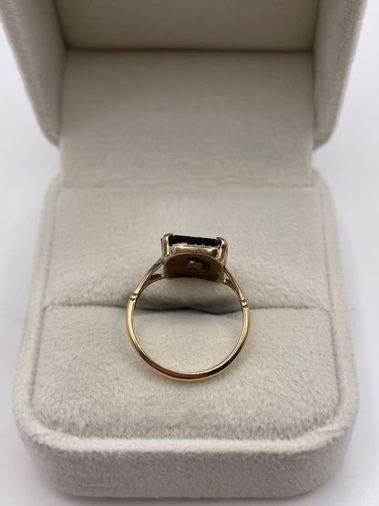 9ct gold onyx initial E ring