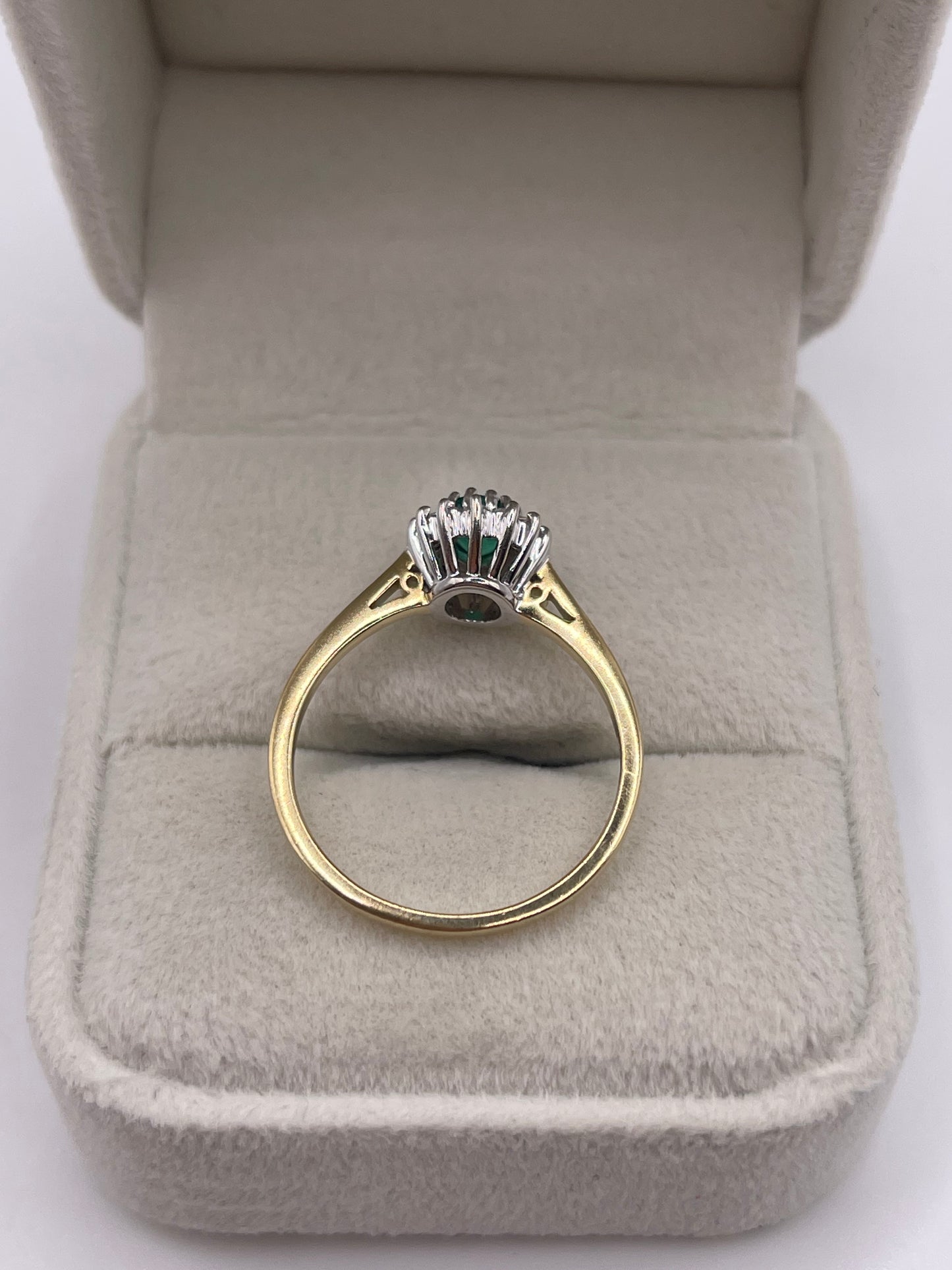9ct gold emerald and diamond ring