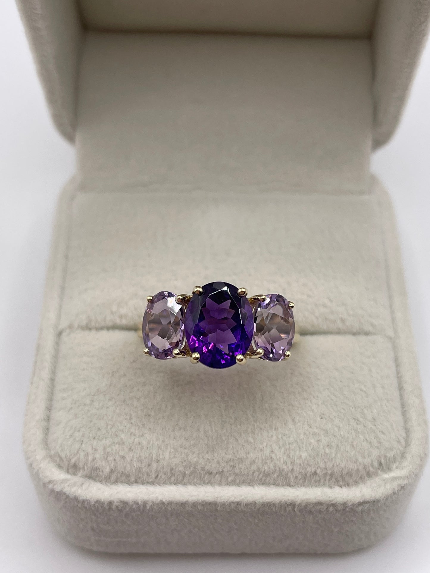 9ct gold amethyst ring