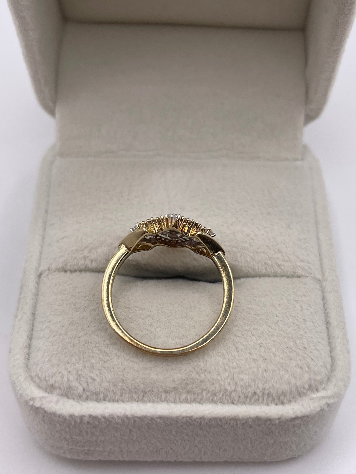 9ct gold diamond cluster ring