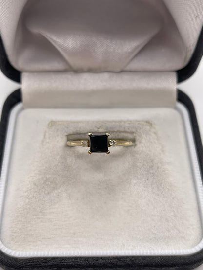 9ct gold diamond ring
