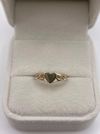 9ct gold heart ring