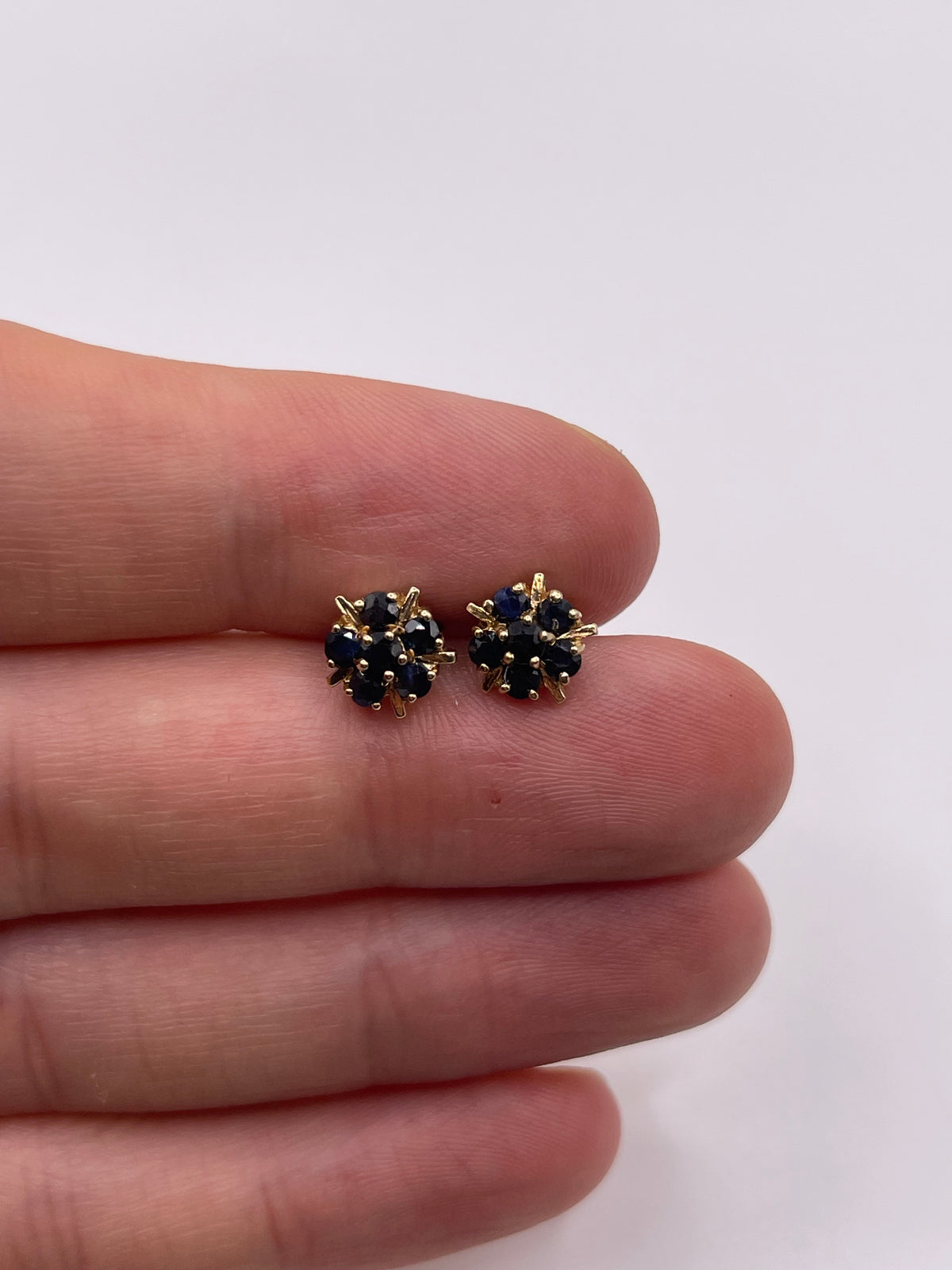 9ct gold sapphire earrings