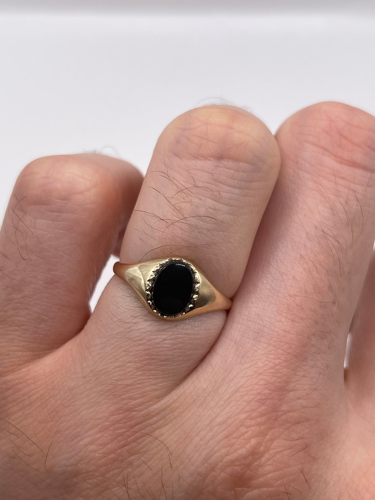 8ct gold onyx signet ring