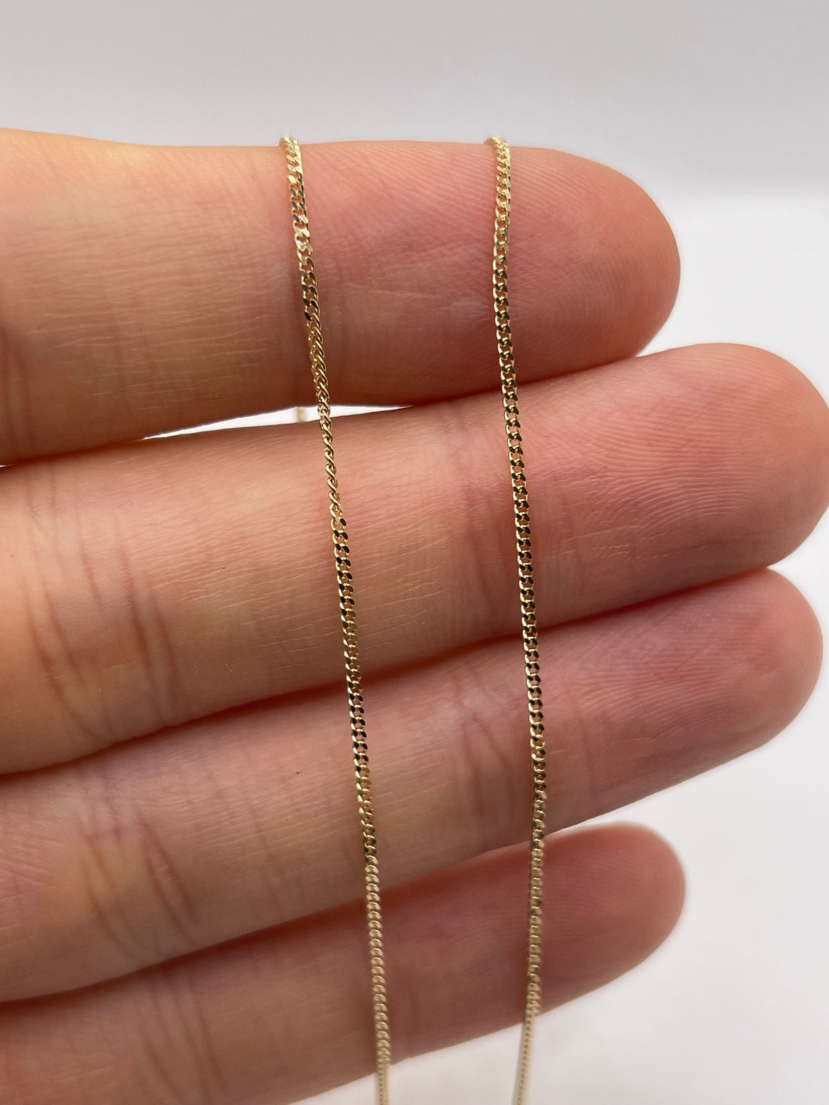 9ct gold chain 618