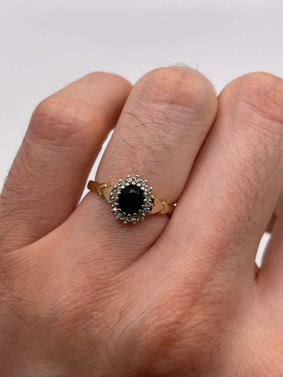 9ct gold sapphire and diamond ring