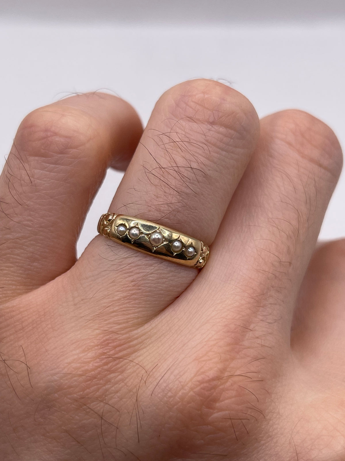 9ct gold pearl gypsy ring