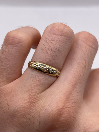 9ct gold pearl gypsy ring