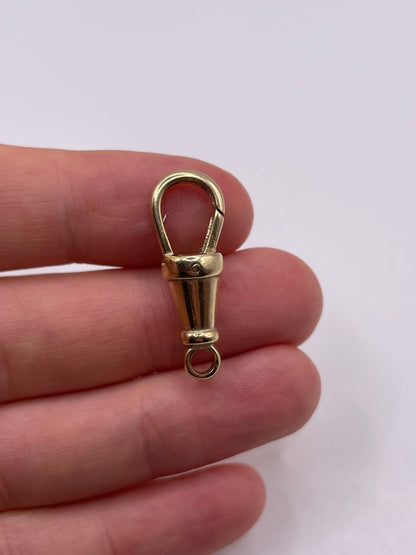 9ct gold dog clip 5