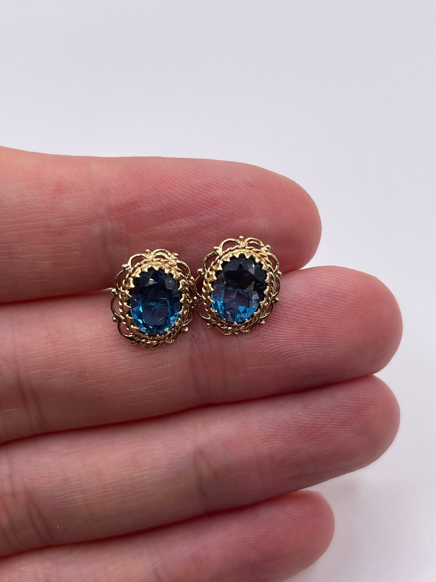 9ct gold topaz earrings