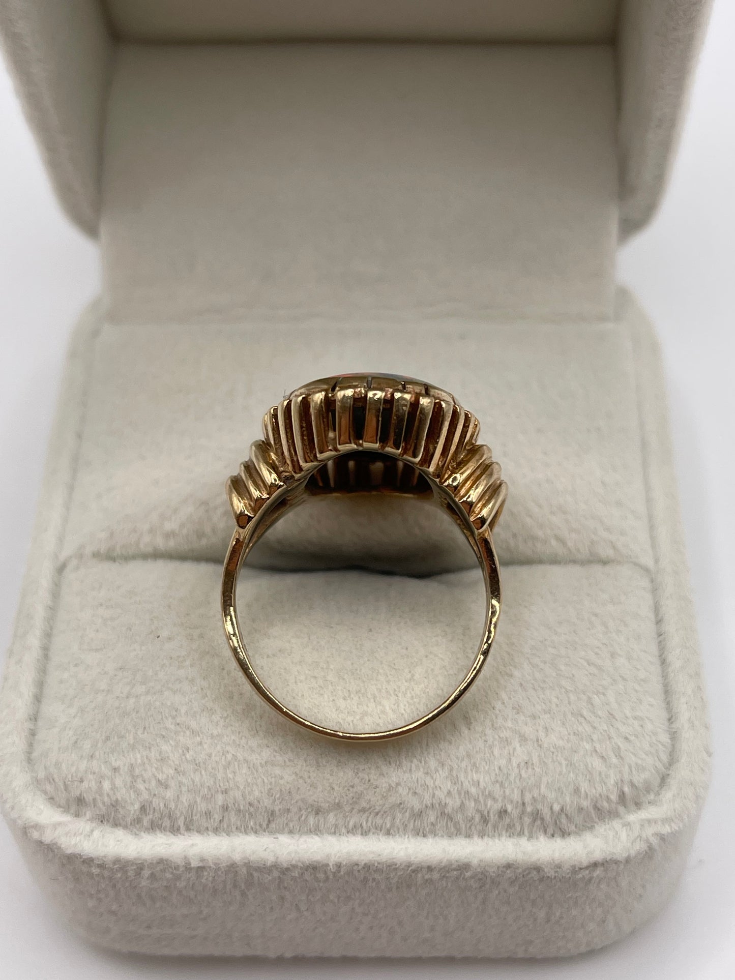 9ct gold opal triplet ring