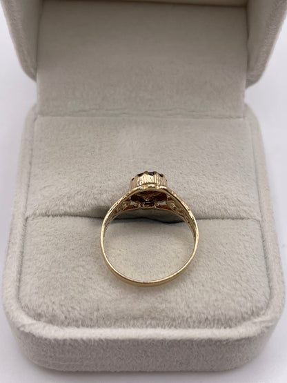 9ct gold garnet ring