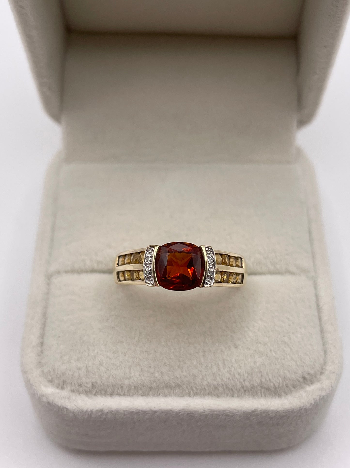 9ct gold citrine and diamond ring