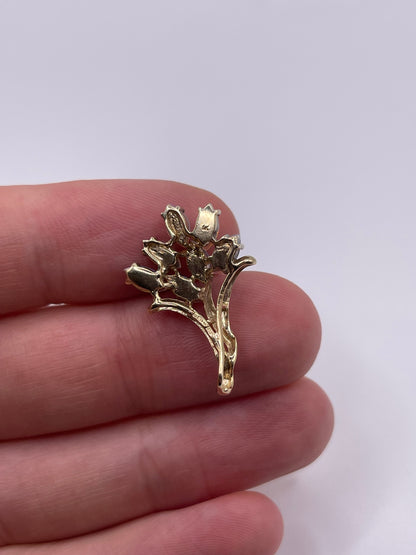 9ct gold opal pendant