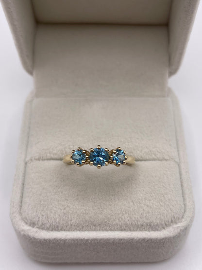 9ct gold blue topaz ring