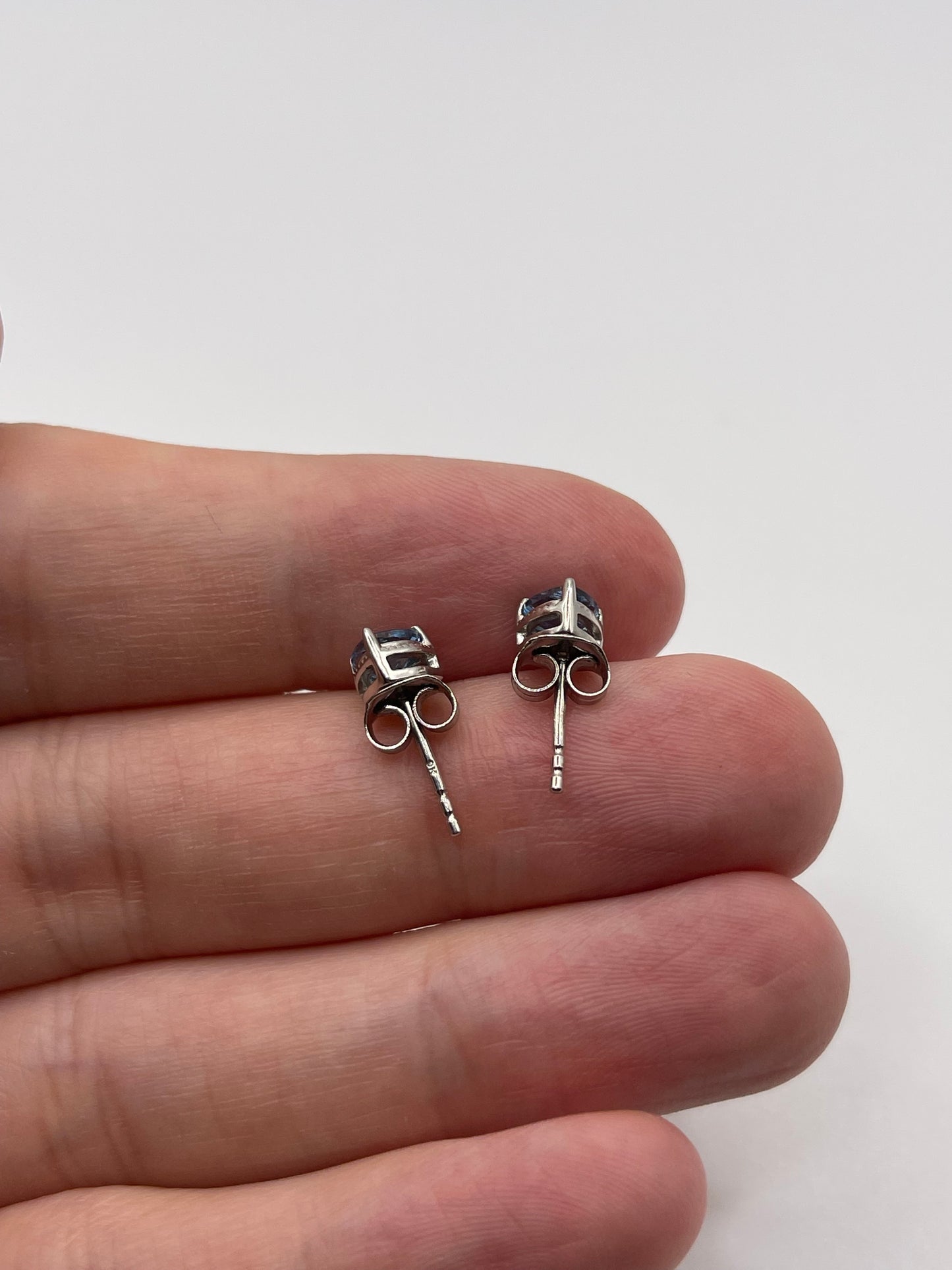 9ct white gold topaz earrings