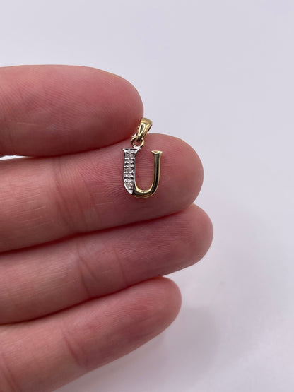 9ct gold diamond initial U pendant