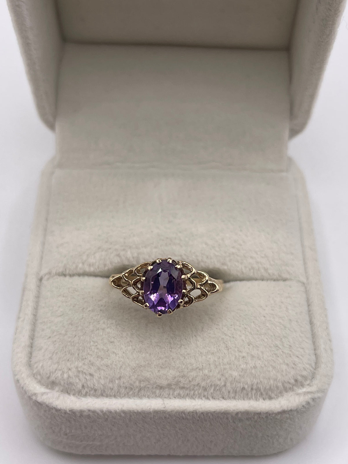 9ct gold amethyst ring