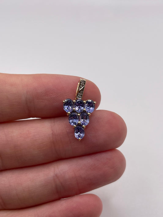 9ct gold tanzanite and diamond pendant