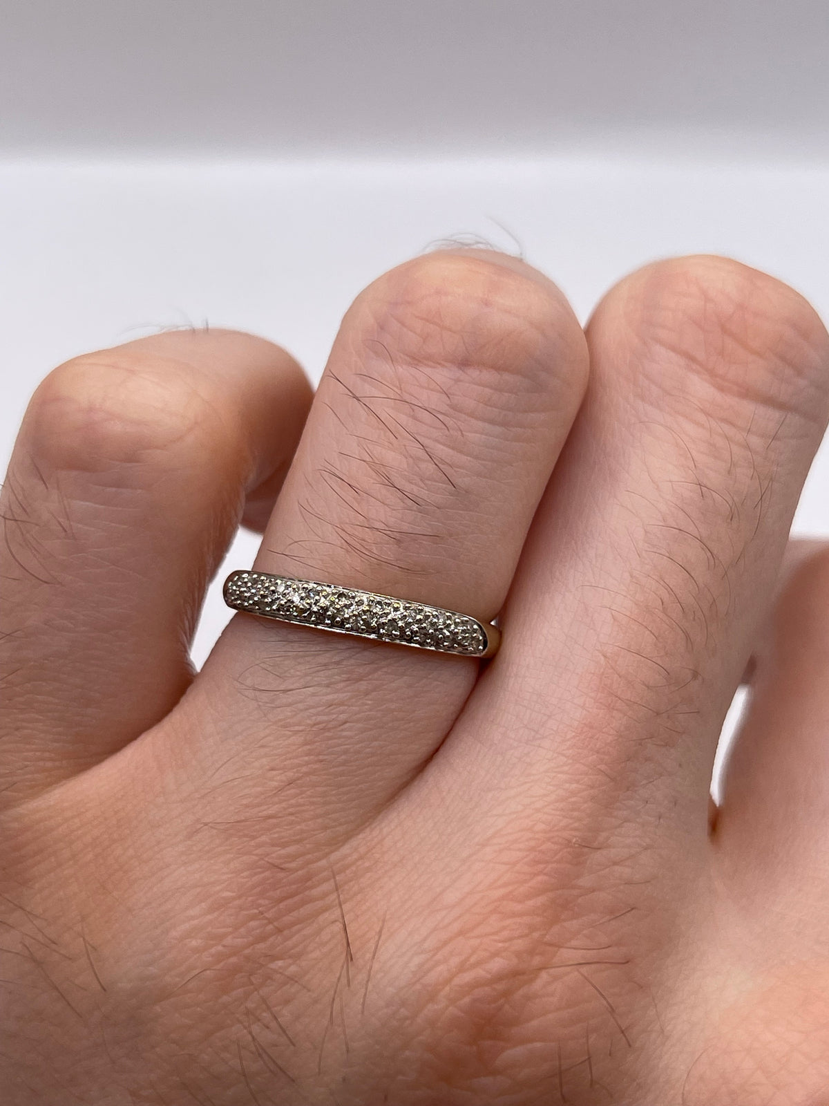 9ct gold diamond ring