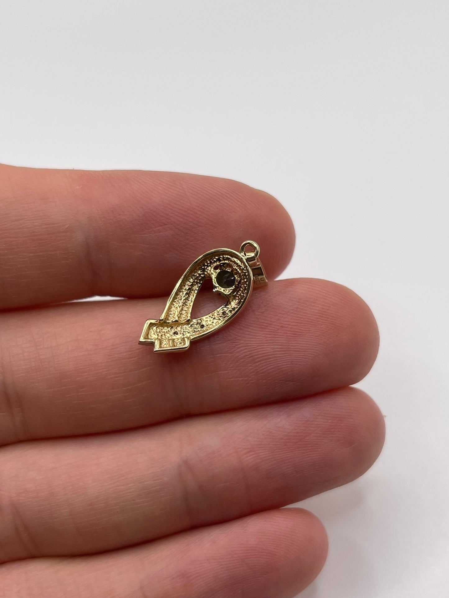 9ct gold emerald and diamond pendant