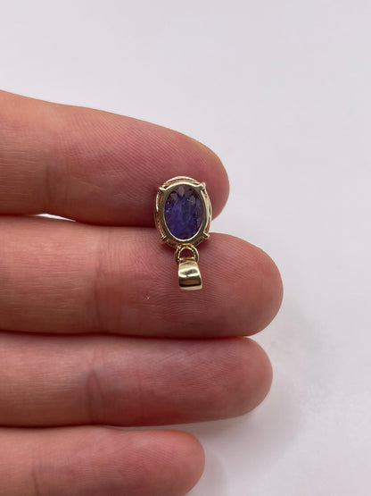 9ct gold tanzanite pendant