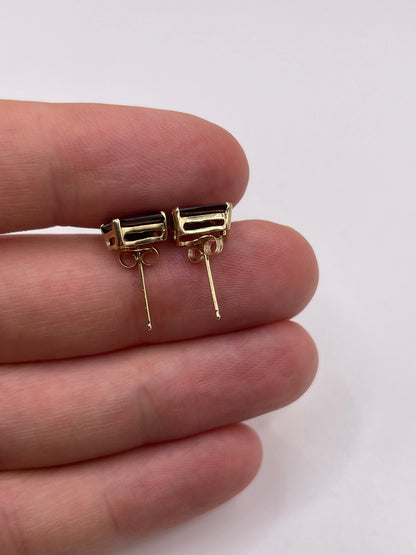 14ct gold garnet earrings