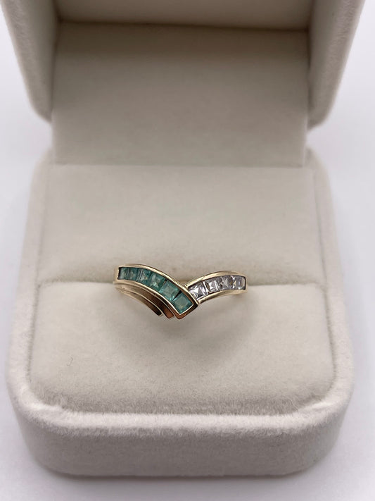 9ct gold emerald and cz ring