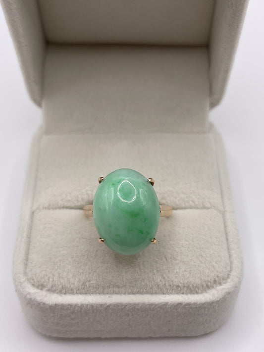 14ct gold jade ring