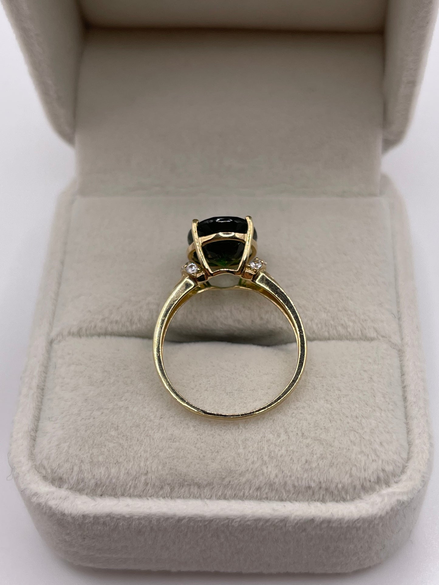 9ct gold diopside and zircon ring