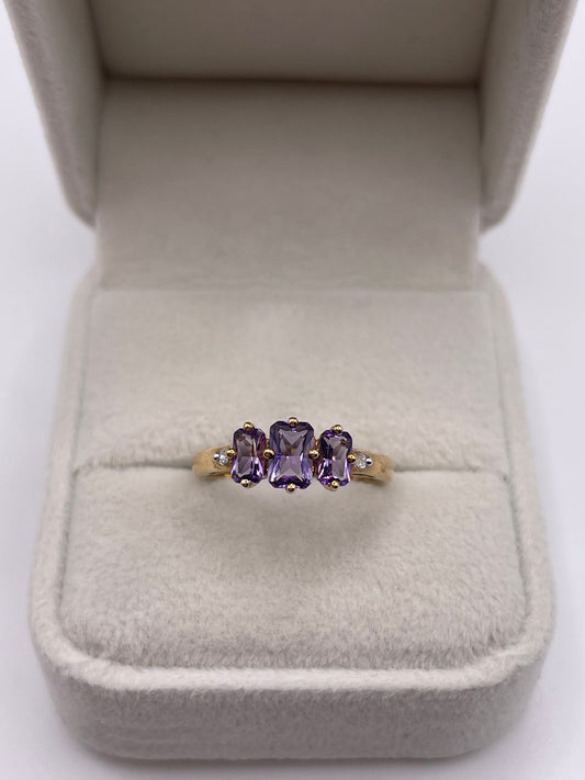 9ct gold amethyst and diamond ring