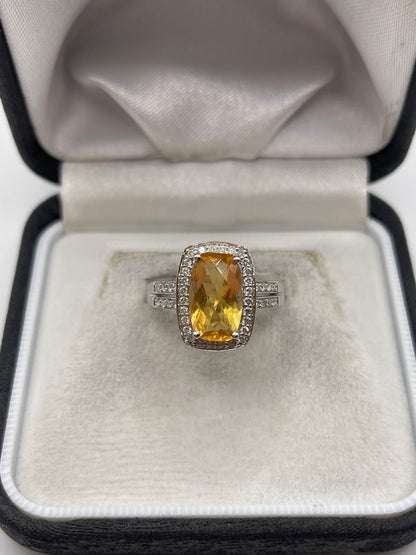 18ct white gold citrine and diamond ring