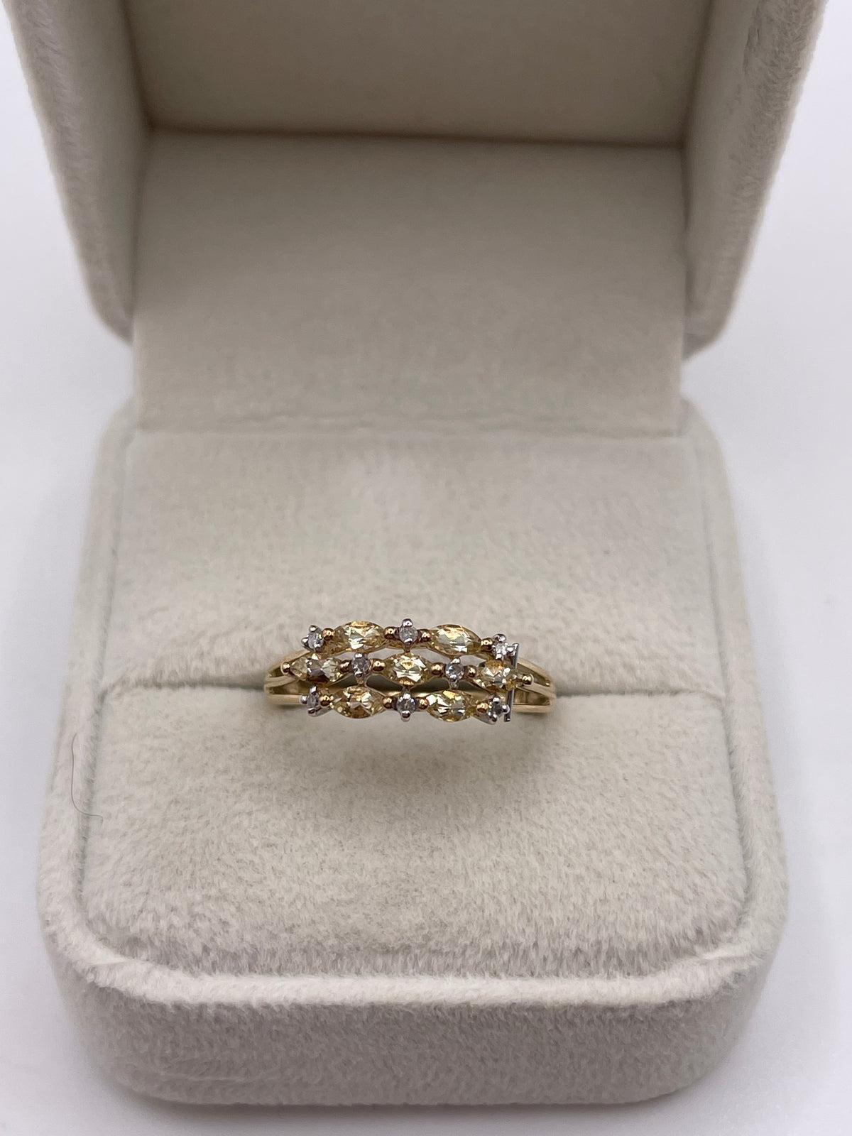 9ct gold sapphire and diamond ring