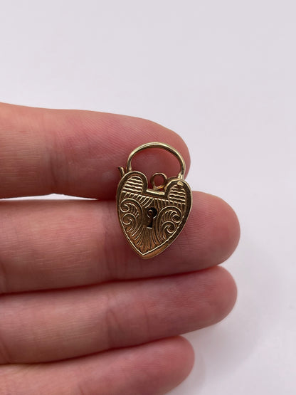 9ct gold engraved padlock 1