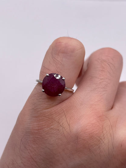 9ct white gold ruby ring