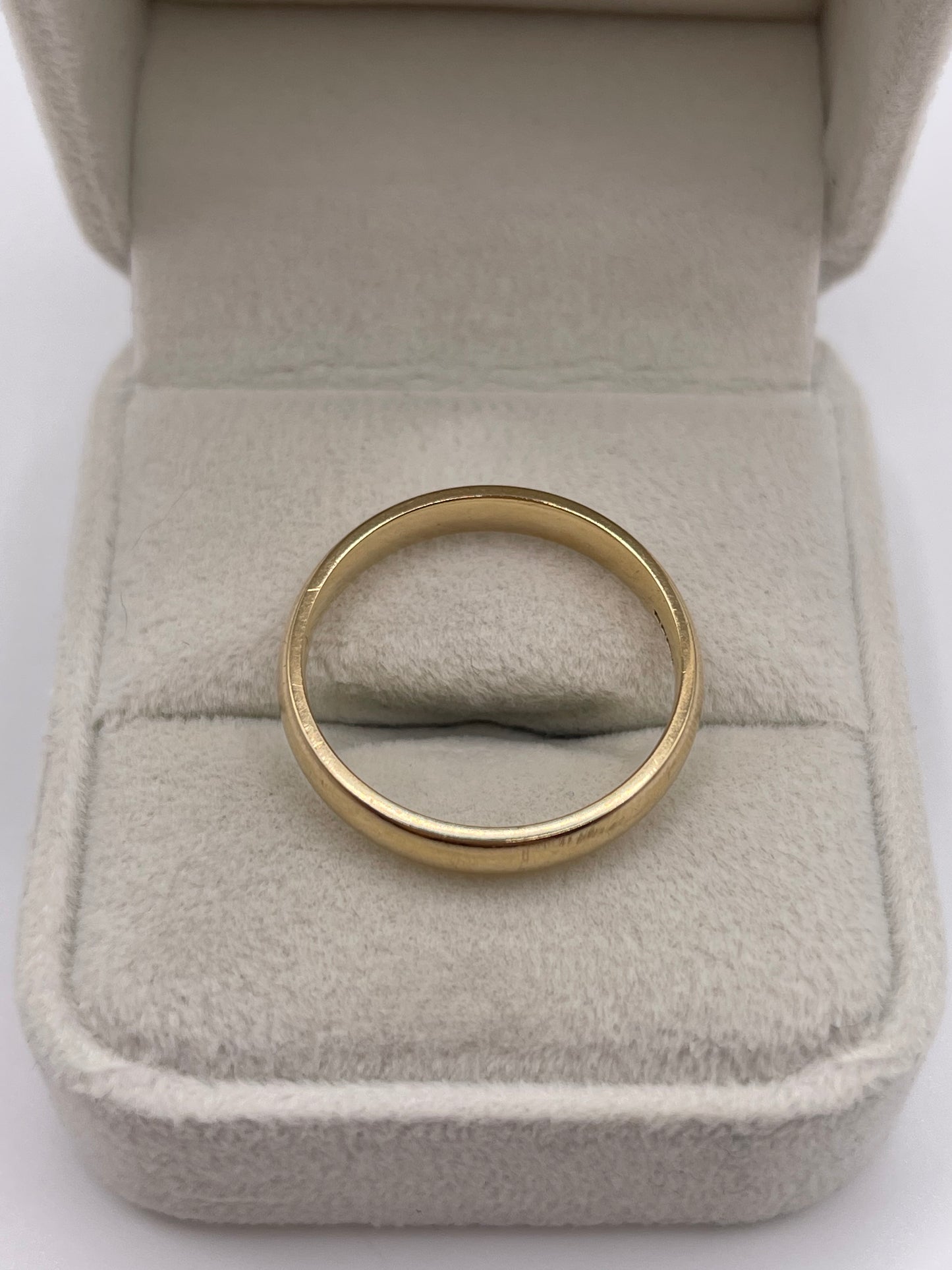 9ct gold band