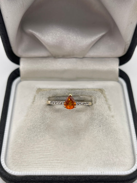 9ct gold orange sapphire and zircon ring