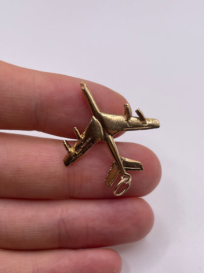 9ct gold aeroplane charm